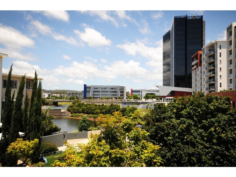 32/12 Promenade Avenue, Robina QLD 4226