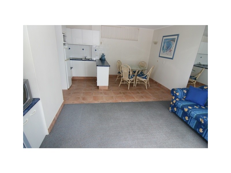 53/2 Ocean Avenue, Surfers Paradise QLD 4217