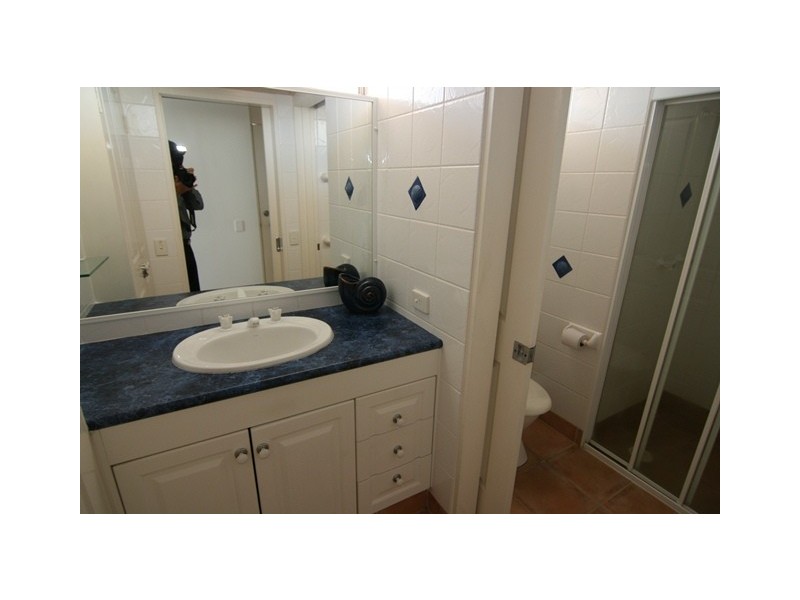 53/2 Ocean Avenue, Surfers Paradise QLD 4217