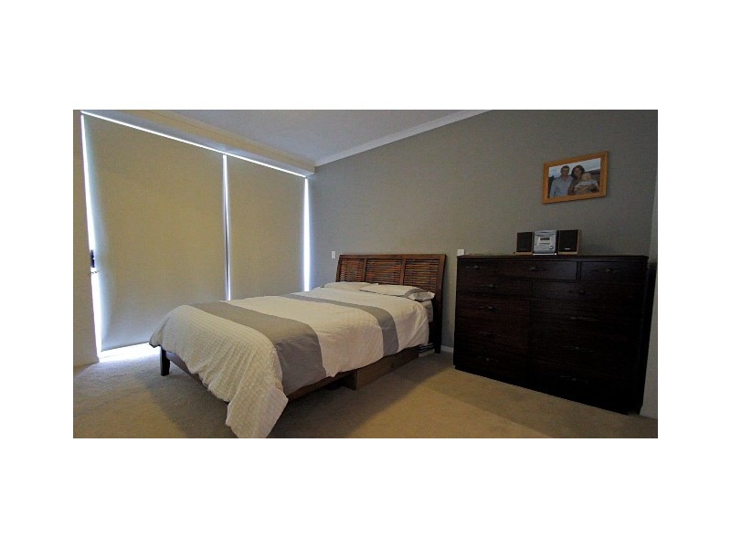 5106/12 Executive Dr, Burleigh Waters QLD 4220