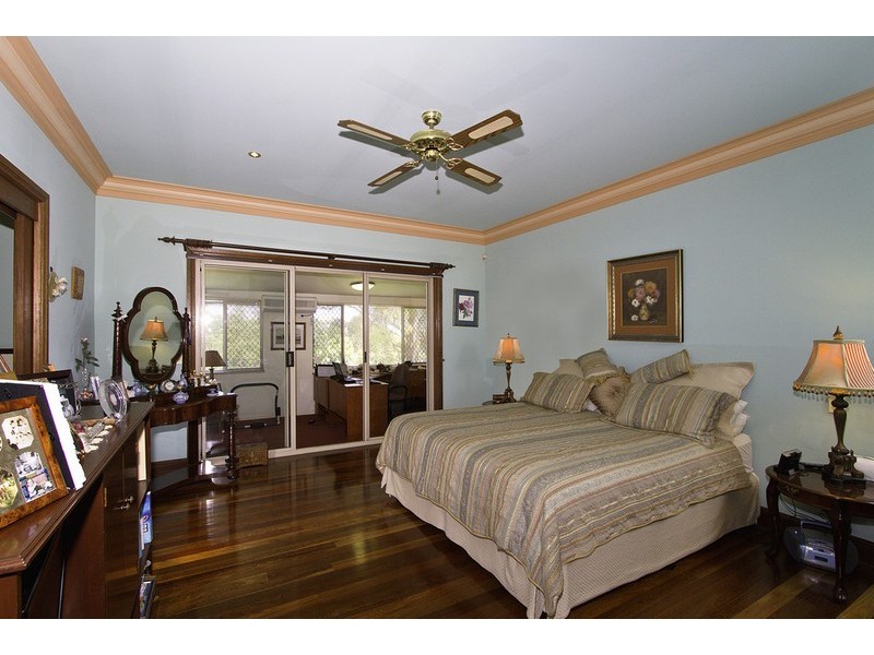 53 Castle Hill Drive South, Gaven QLD 4211