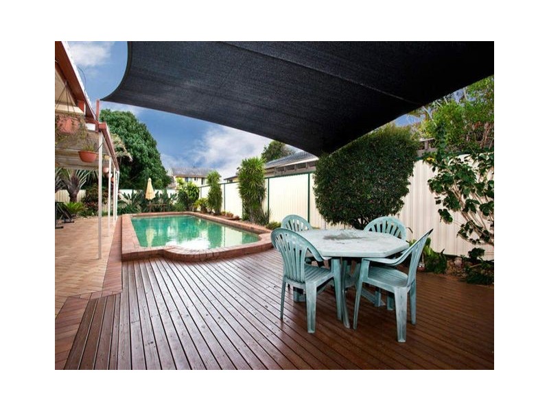 32 Bluejay Street, Burleigh Waters QLD 4220