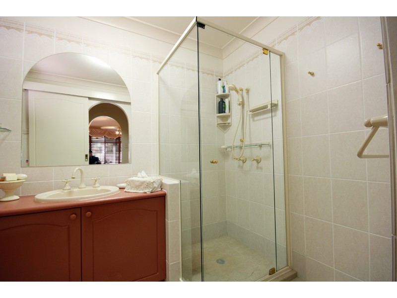 26 Bushtree Court, Burleigh Waters QLD 4220