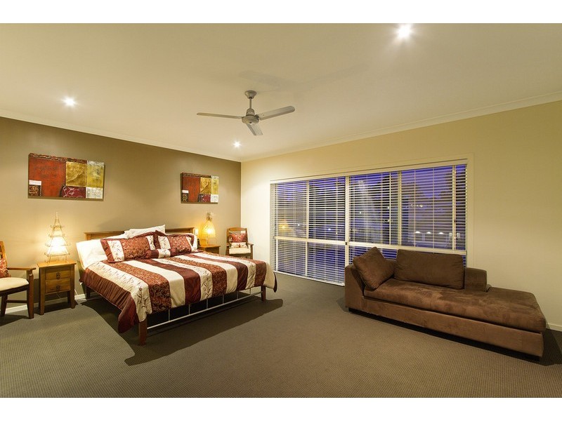 24 Snowwood Street, Reedy Creek QLD 4227