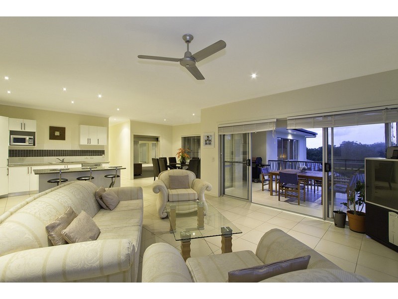 24 Snowwood Street, Reedy Creek QLD 4227