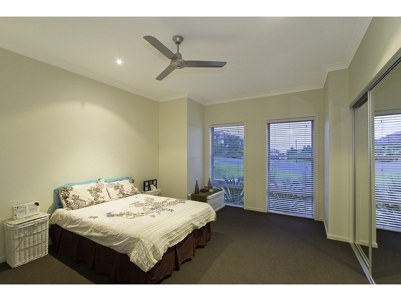 24 Snowwood Street, Reedy Creek QLD 4227