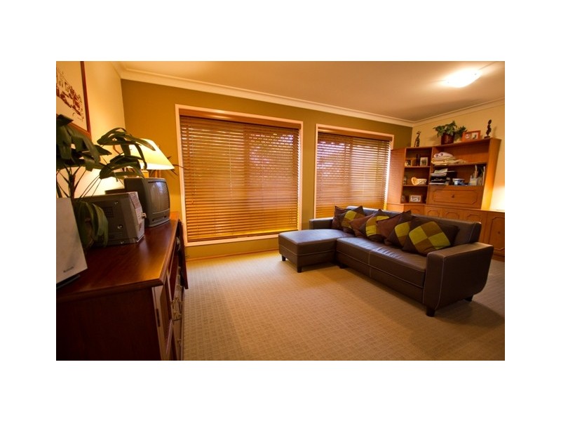 174 Acanthus Avenue, Burleigh Waters QLD 4220