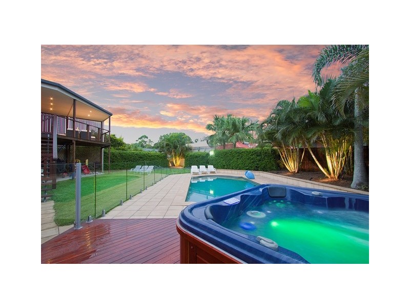 215 Mallawa Drive, Palm Beach QLD 4221