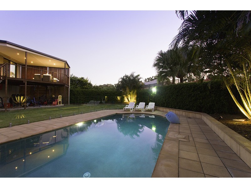 215 Mallawa Drive, Palm Beach QLD 4221