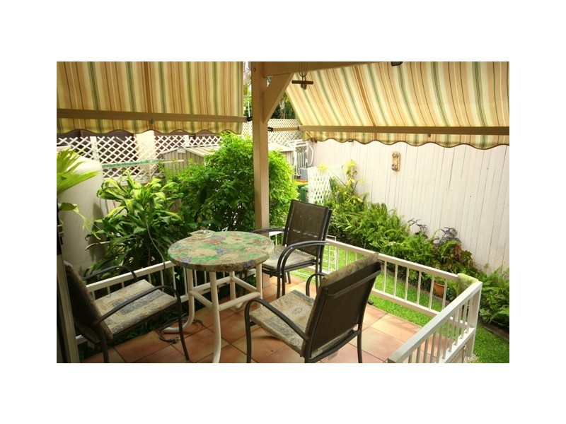 1/18 Nundah Avenue, Miami QLD 4220