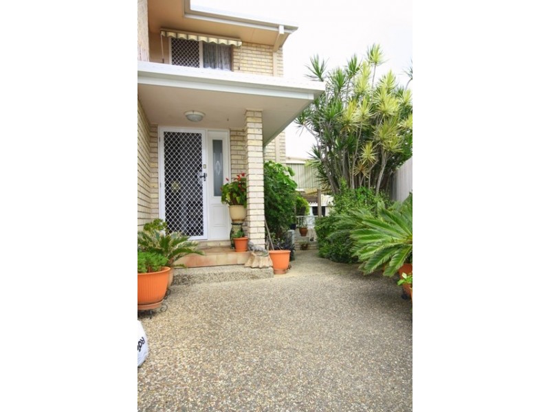 1/18 Nundah Avenue, Miami QLD 4220