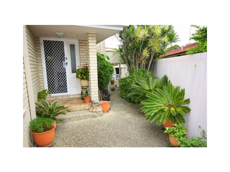 1/18 Nundah Avenue, Miami QLD 4220