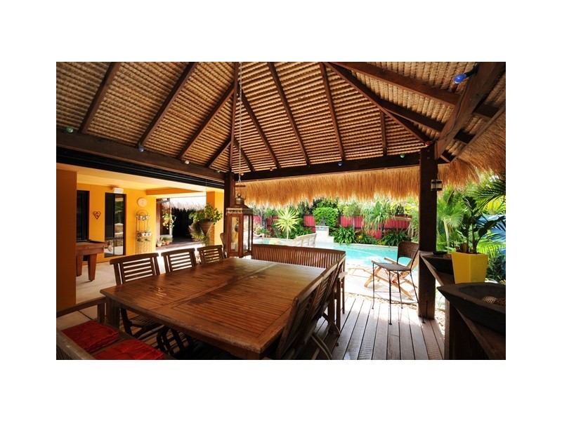 24 Shoalwater Court, Burleigh Waters QLD 4220