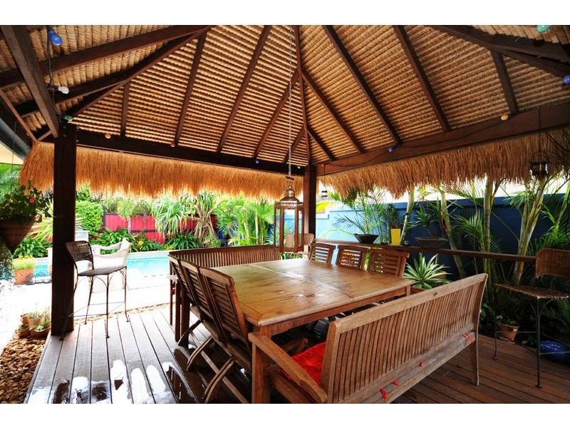 24 Shoalwater Court, Burleigh Waters QLD 4220