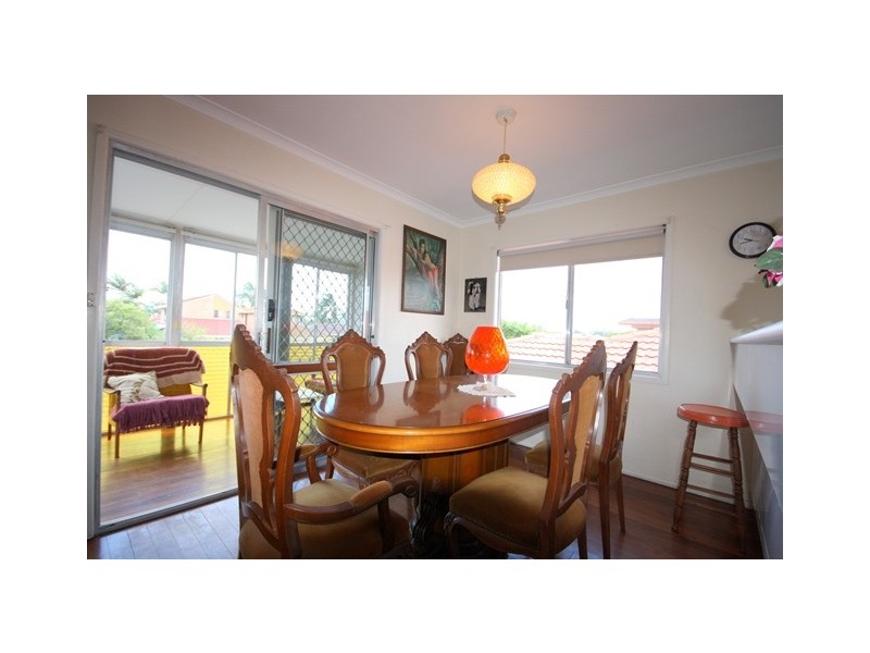 34 Chainey Avenue, Miami QLD 4220