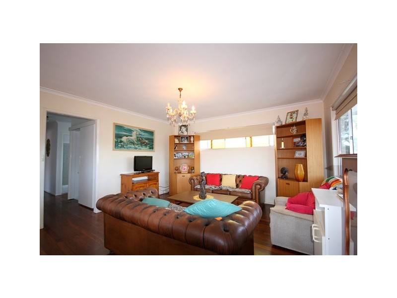 34 Chainey Avenue, Miami QLD 4220