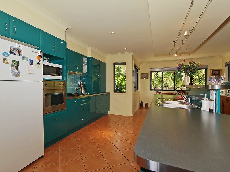 58 Sea Eagle Drive, Burleigh Waters QLD 4220