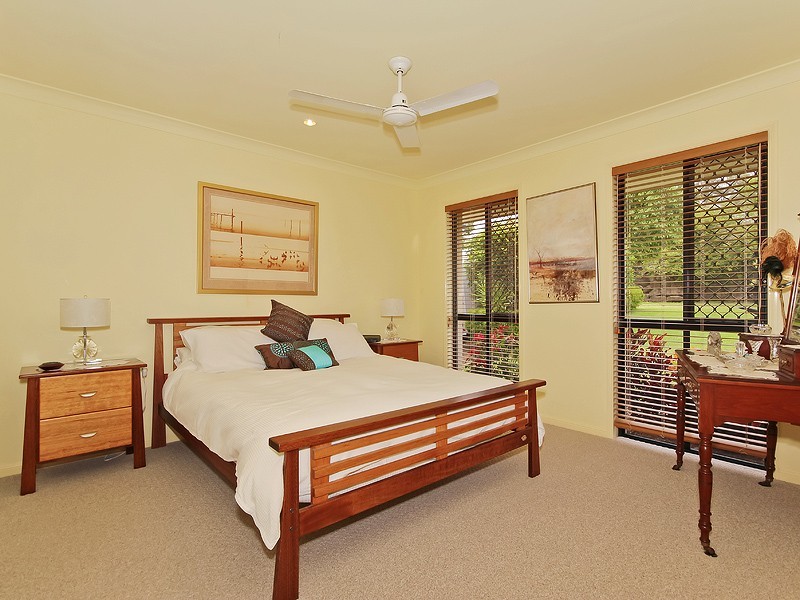 58 Sea Eagle Drive, Burleigh Waters QLD 4220