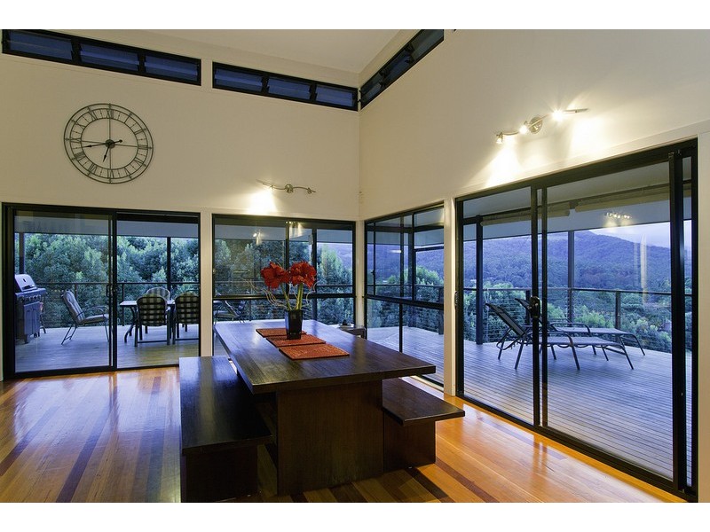 6B Yarra Court, Tallebudgera Valley QLD 4228