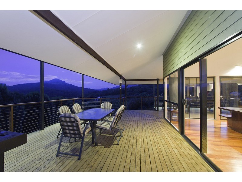 6B Yarra Court, Tallebudgera Valley QLD 4228
