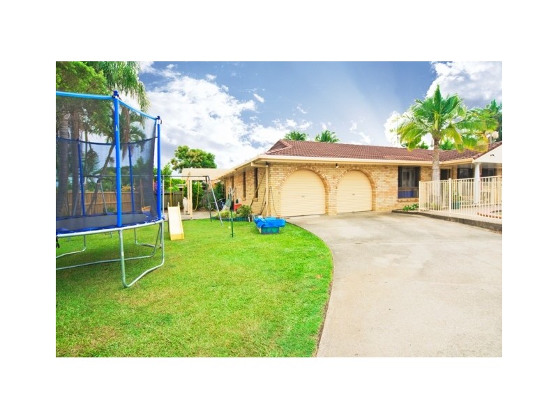 2 Darter Court, Burleigh Waters QLD 4220