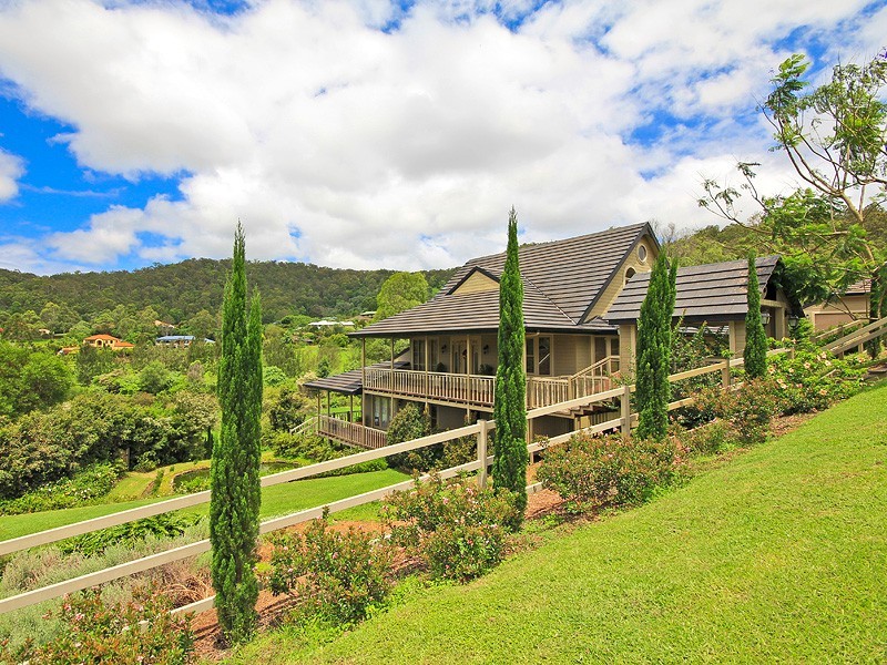14 Fairy Wren Court, Bonogin QLD 4213