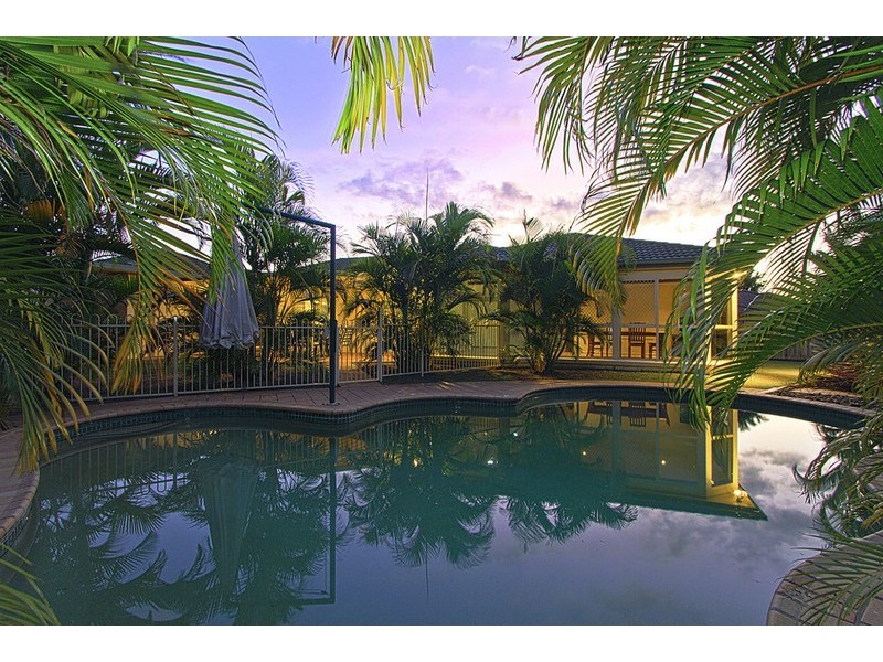 13 Sittella Crescent, Burleigh Waters QLD 4220