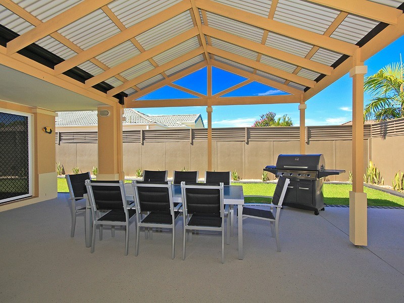 159 Dunlin Drive, Burleigh Waters QLD 4220