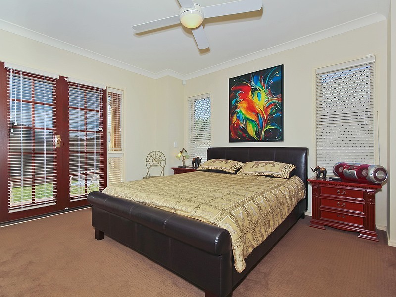 159 Dunlin Drive, Burleigh Waters QLD 4220