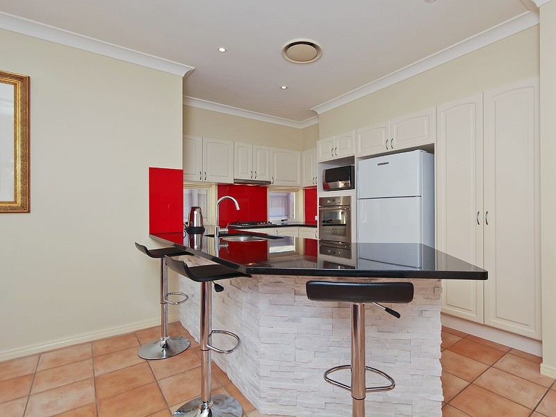 159 Dunlin Drive, Burleigh Waters QLD 4220