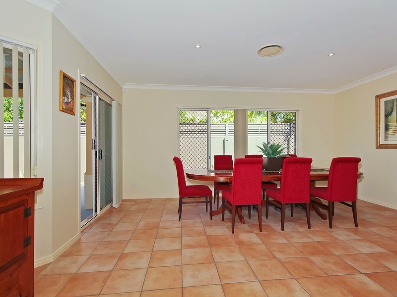 159 Dunlin Drive, Burleigh Waters QLD 4220