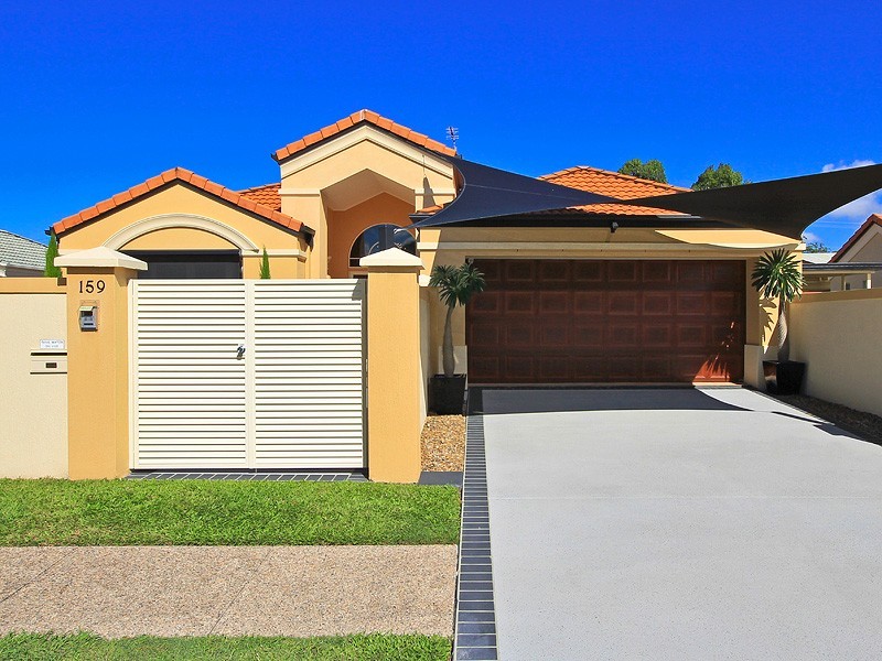 159 Dunlin Drive, Burleigh Waters QLD 4220