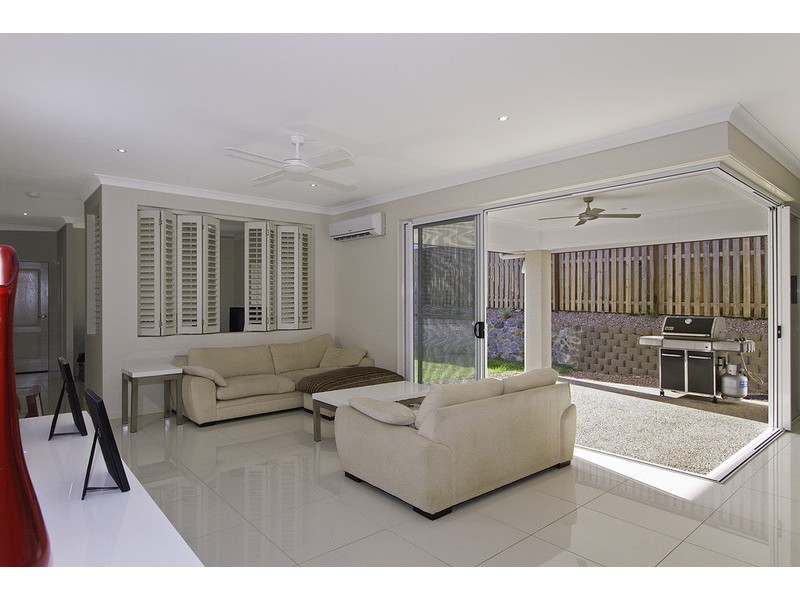 23 Grasslands Crescent, Reedy Creek QLD 4227