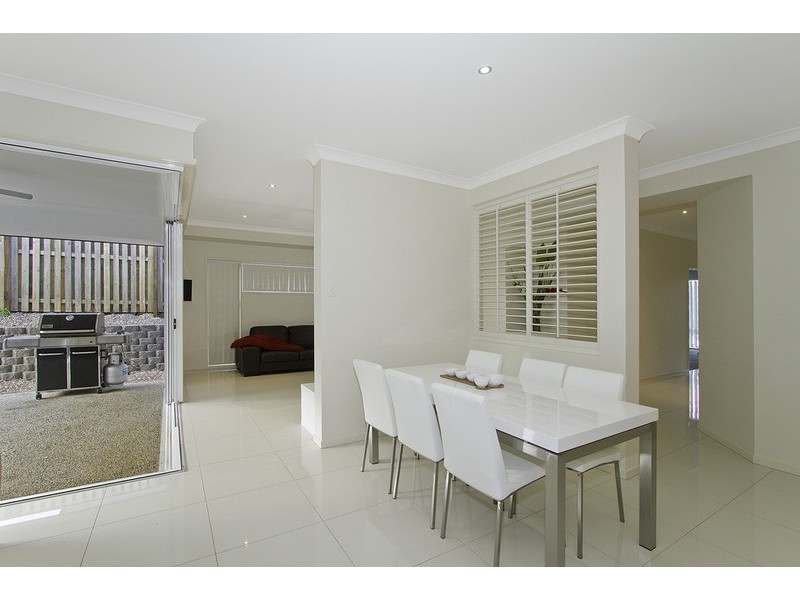 23 Grasslands Crescent, Reedy Creek QLD 4227