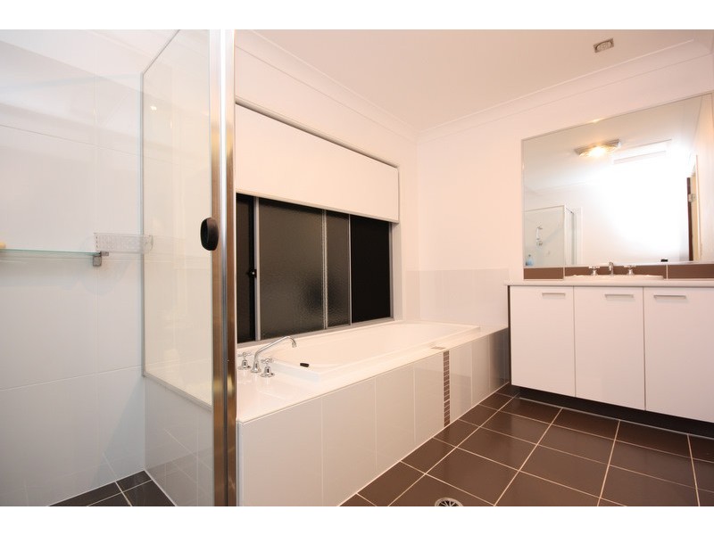 13 Aquarius Street, Reedy Creek QLD 4227