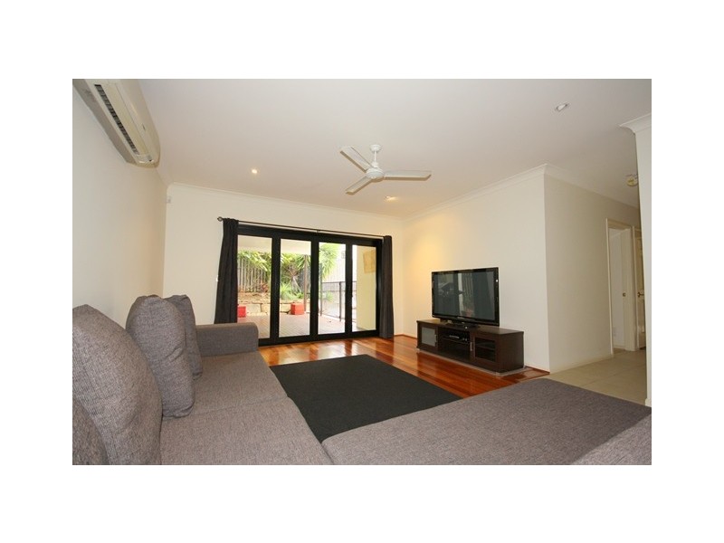 37 Bayswater Avenue, Varsity Lakes QLD 4227