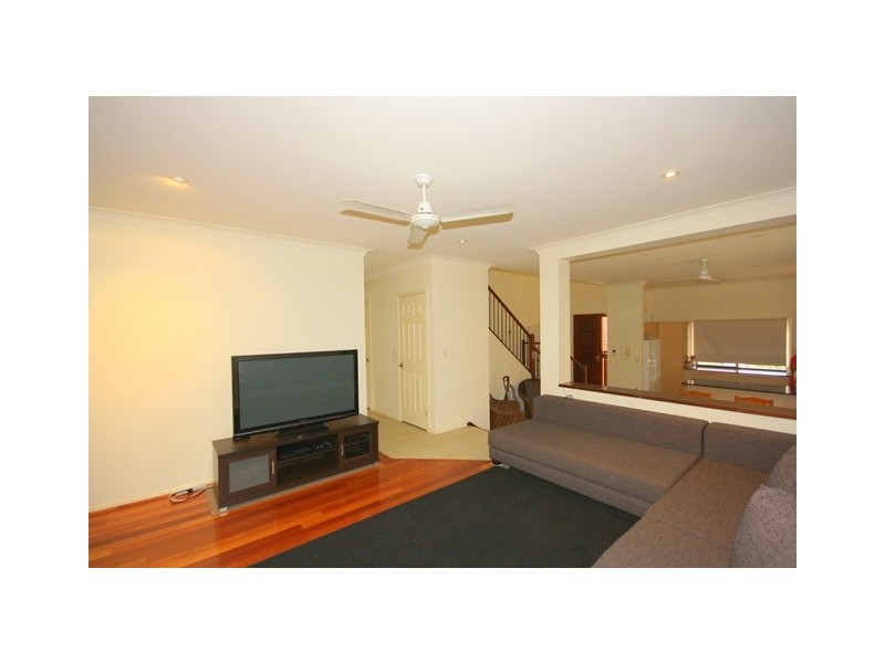 37 Bayswater Avenue, Varsity Lakes QLD 4227