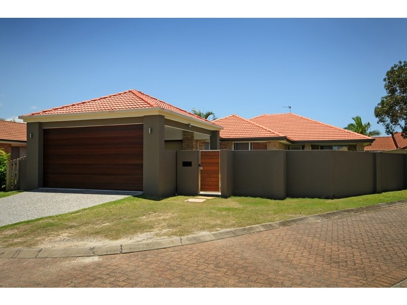 11 Thornbill Place, Burleigh Waters QLD 4220