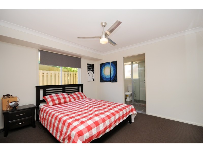 11 Thornbill Place, Burleigh Waters QLD 4220