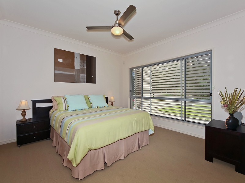 23 Peregrine Street, Reedy Creek QLD 4227