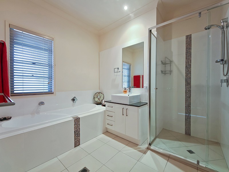 23 Peregrine Street, Reedy Creek QLD 4227