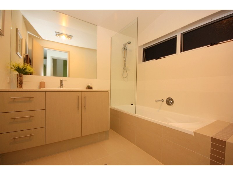 3 Border Drive North, Currumbin Waters QLD 4223
