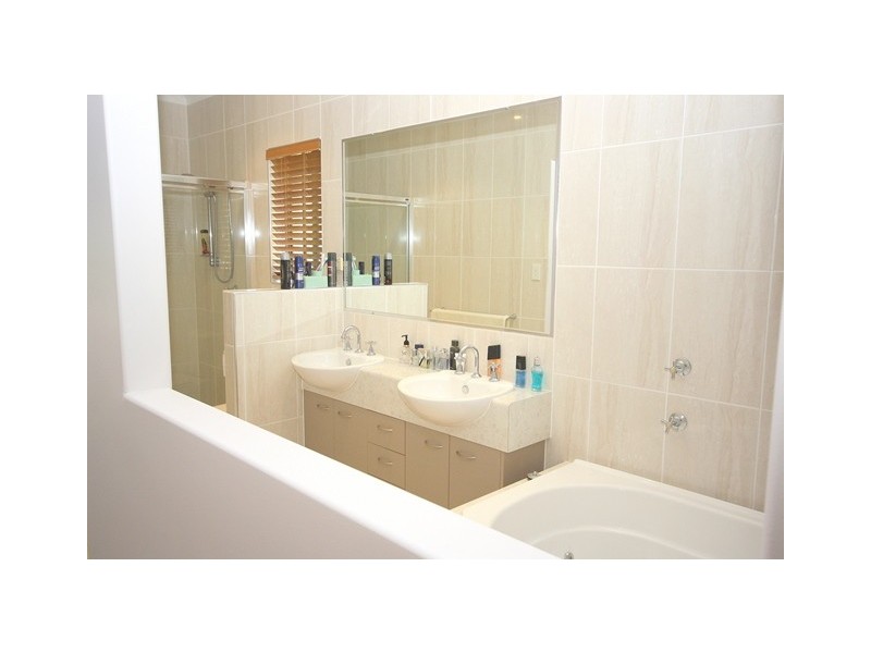 25 Cordyline Dr, Reedy Creek QLD 4227