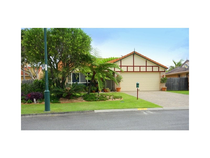 10 Bowerbird Place, Burleigh Waters QLD 4220
