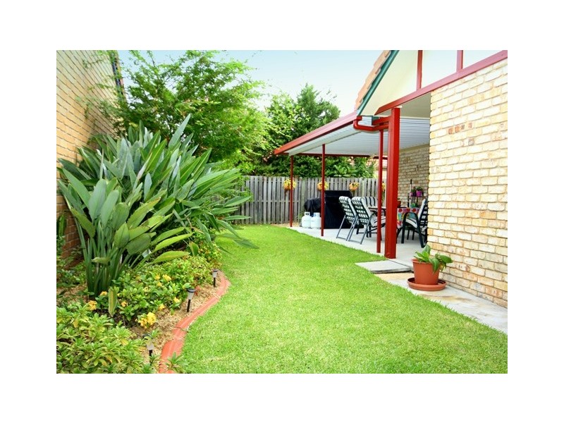 10 Bowerbird Place, Burleigh Waters QLD 4220