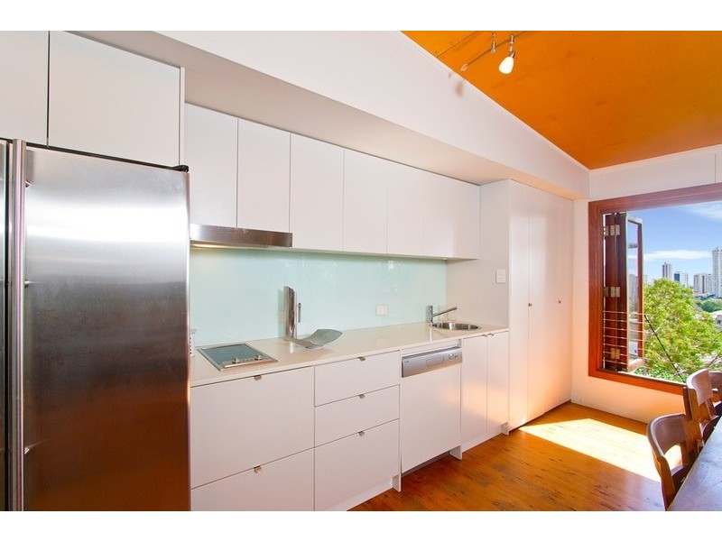 1/8  East Street, Burleigh Heads QLD 4220