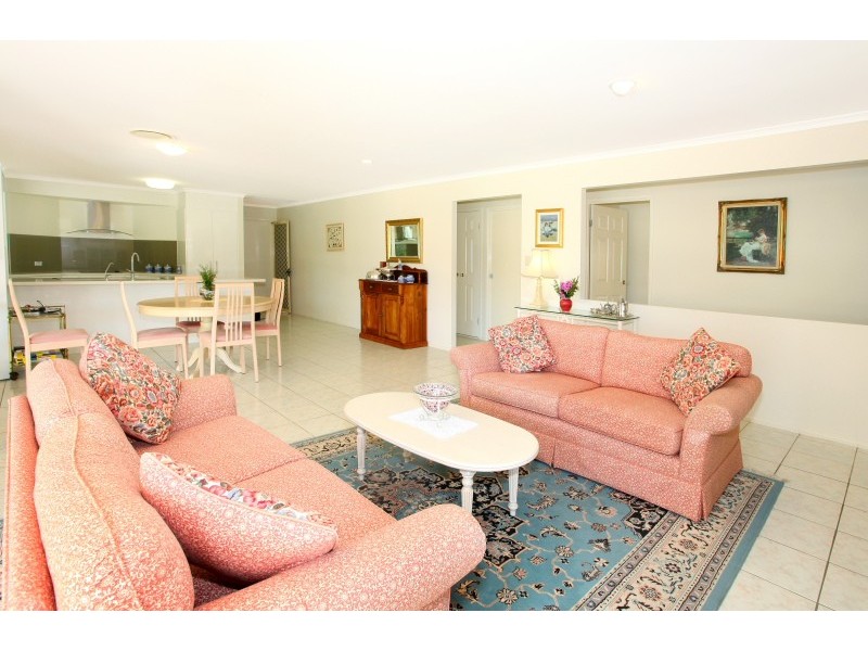 13 Vaucluse Place, Robina QLD 4226
