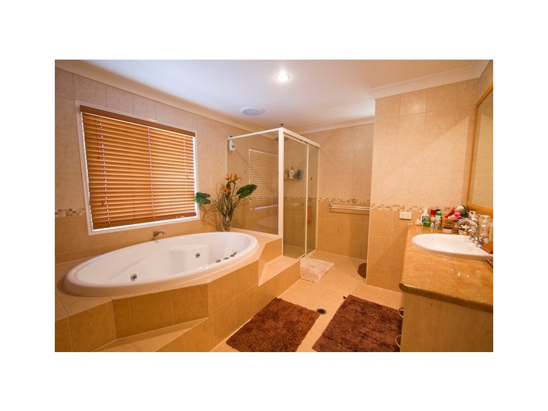 13 Cobb Court, Mudgeeraba QLD 4213