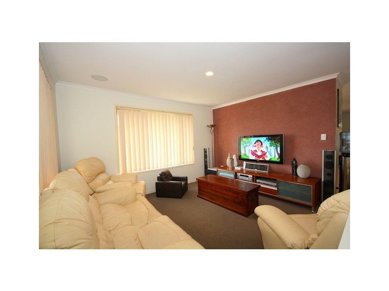 18 Matthew Close, Burleigh Heads QLD 4220