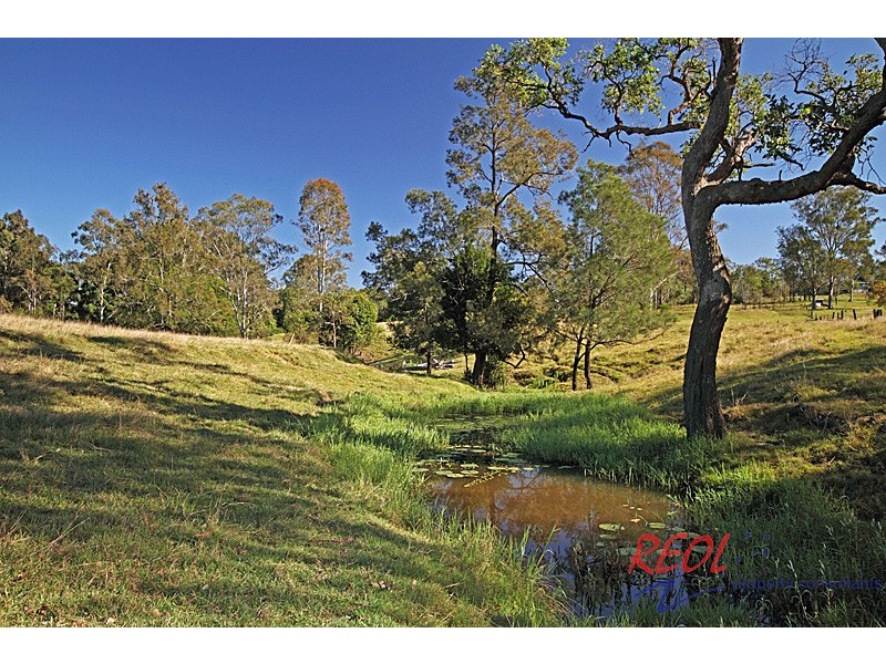 26 Crest Road, South Maclean QLD 4280